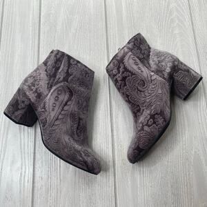 Zigi Soho Women's Nydia Floral Paisley Purple Velvet Boots Size 9.5